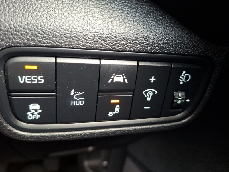 Kia Soul 64Kwh First Edition Suv 201 Bhp White #16