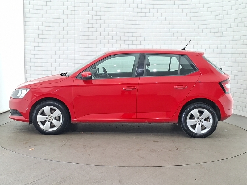 Skoda Fabia 1.0 Tsi 110 Se Dsg Red #4