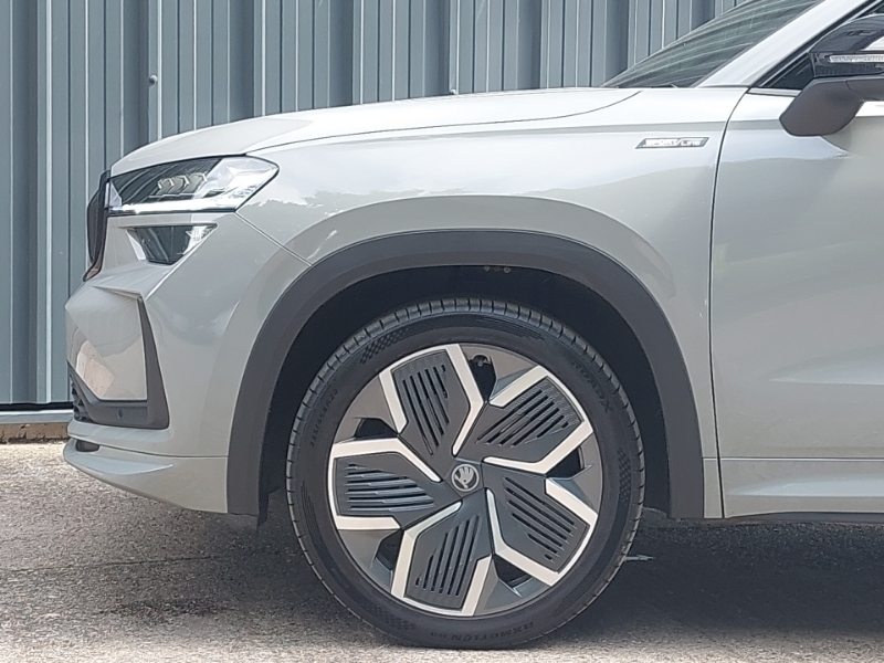 Skoda Kodiaq 1.5 Tsi E-tec Se Dsg 7 Seat White #18