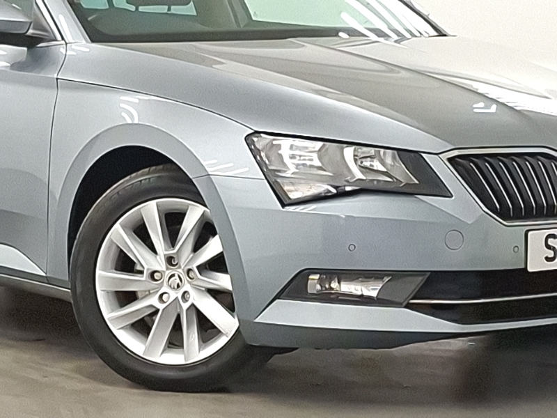 Skoda Superb 2.0 Tdi Cr 190 Se L Executive Dsg Estate White #20