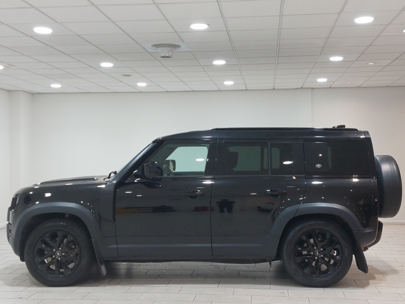 Land Rover Defender 110 2.0 D240 Hse 110 Black #4