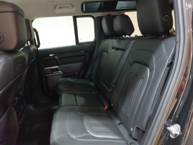 Land Rover Defender 110 2.0 D240 Hse 110 Black #6