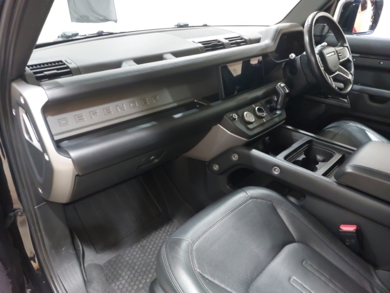 Land Rover Defender 110 2.0 D240 Hse 110 Black #5