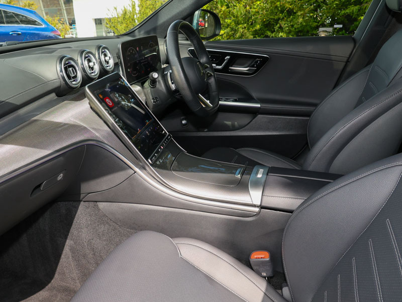 Mercedes-Benz C Class C200 Amg Line Premium 9G-tronic 2025 Black #5