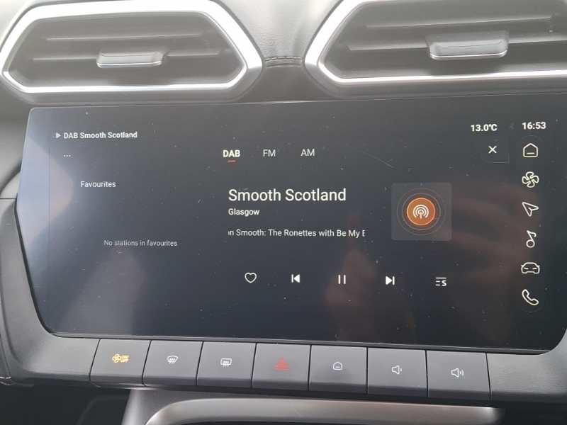 MG ZS 1.5 Hybrid Plus Trophy Suv Hybrid Red #11