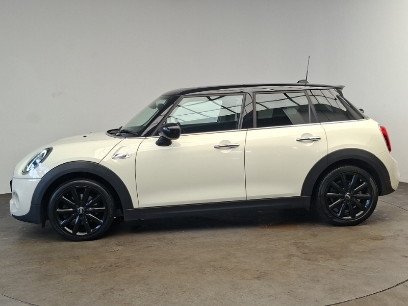 Mini Hatch 1.5 Cooper Classic Comfortnav Pack PL70OVB White #4