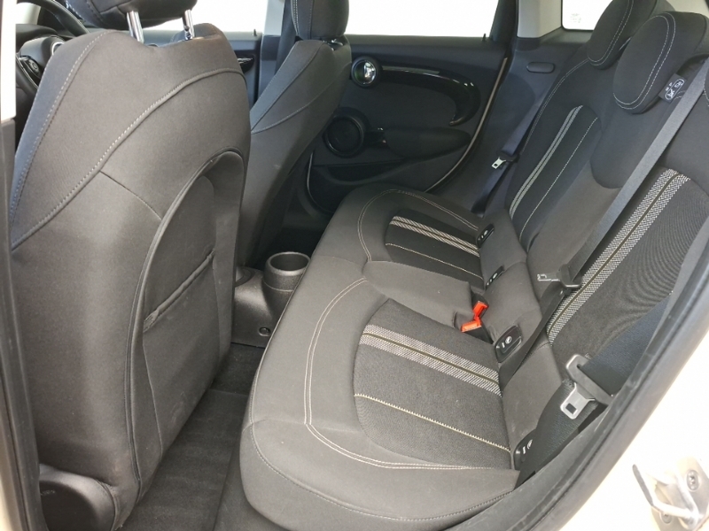 Mini Hatch 1.5 Cooper Classic Comfortnav Pack PL70OVB White #6