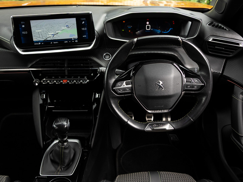 Peugeot 2008 1.2 Puretech Allure Premium Euro 6 Ss  #7