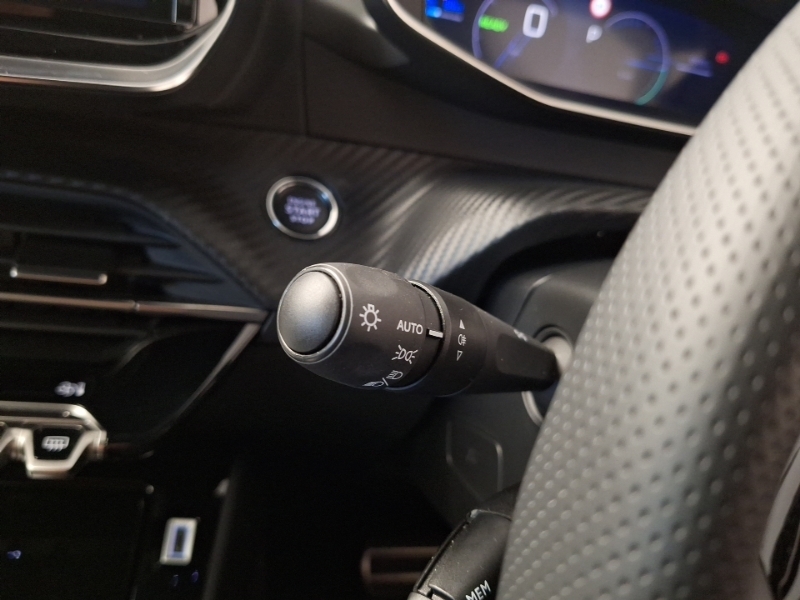 Peugeot e-2008 54Kwh Gt 7Kw Charger Blue #17
