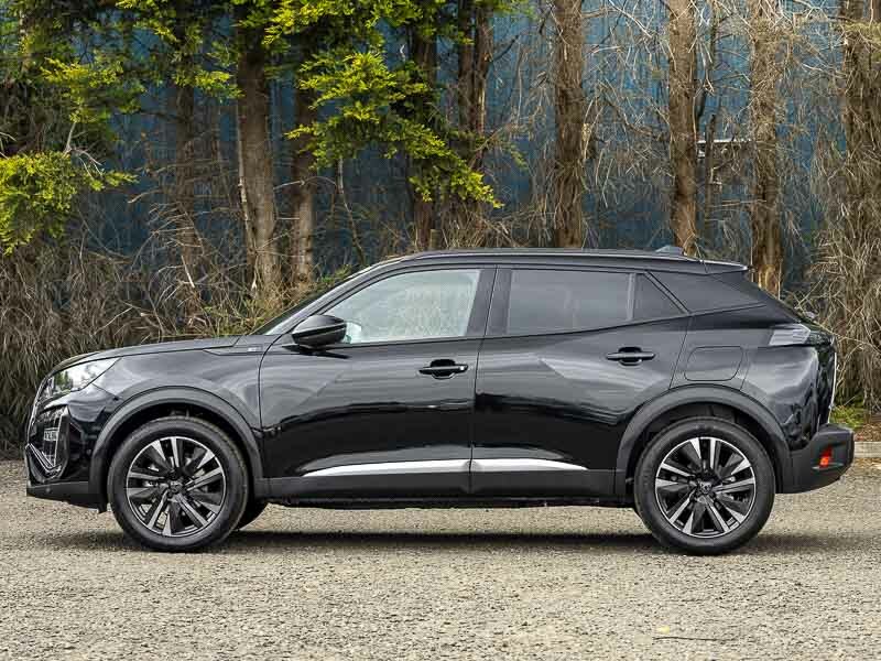 Peugeot e-2008 115Kw Gt Premium 54Kwh Black #4