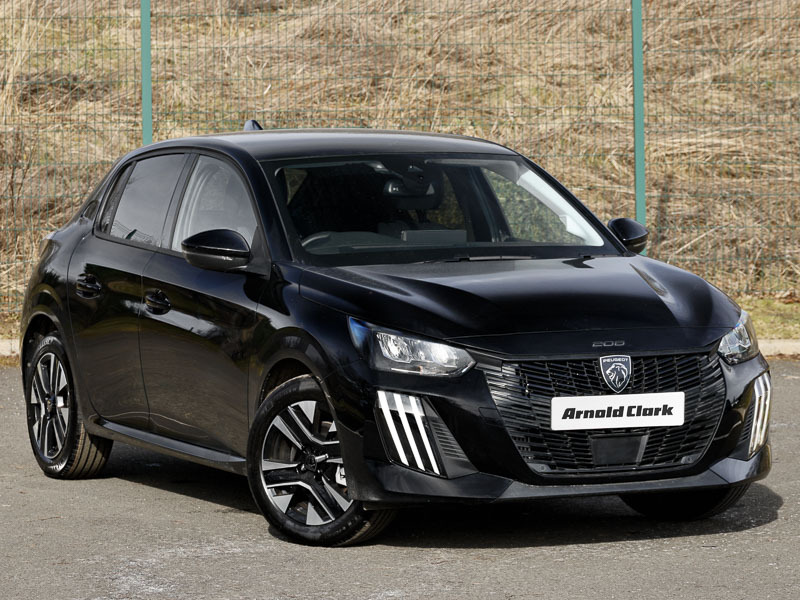 Peugeot 208 1.2 Puretech 100 Allure Black
