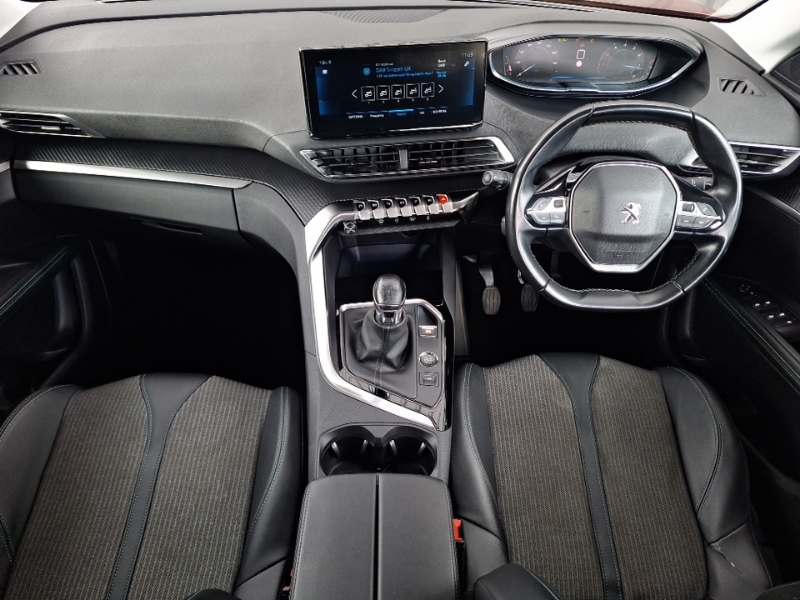 Peugeot 5008 1.2 Puretech Allure Brown #3