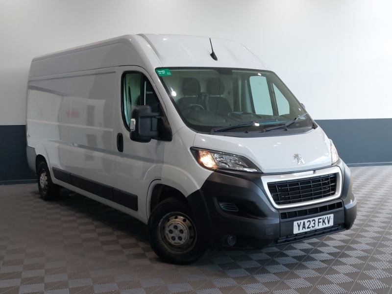 Peugeot Boxer 2.2 Bluehdi H2 Professional Premium Van 140Ps White