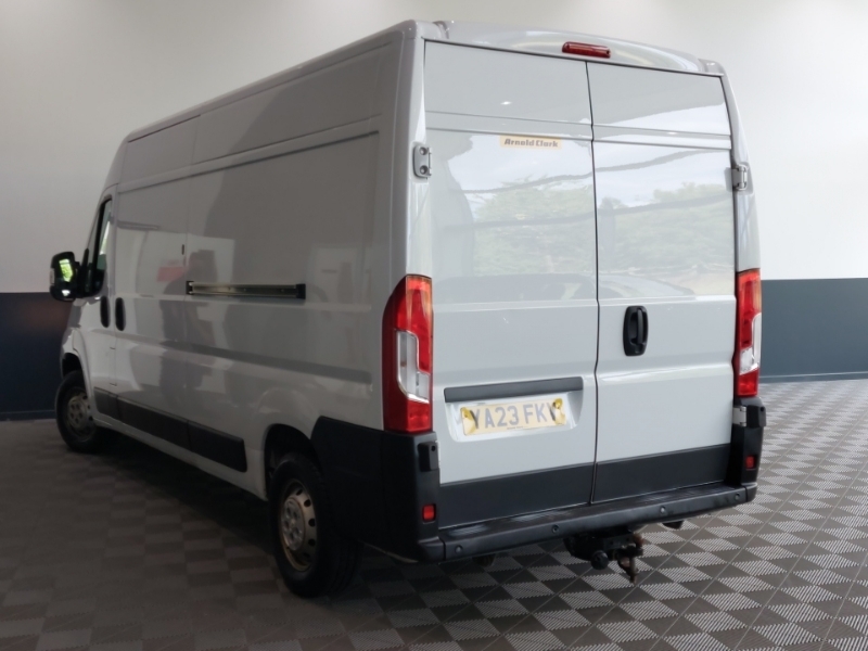 Peugeot Boxer 2.2 Bluehdi H2 Professional Premium Van 140Ps White #2