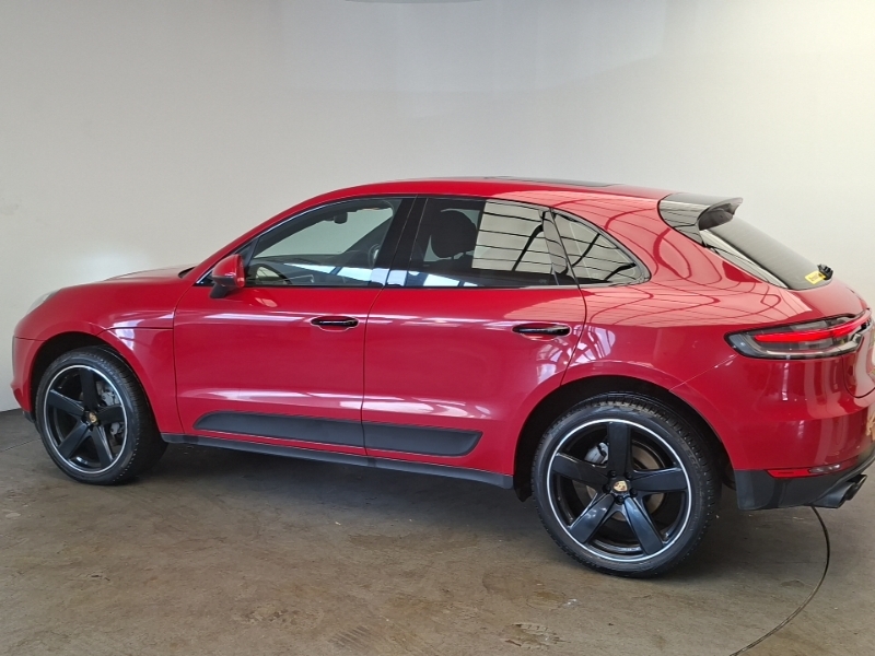 Porsche Macan Turbo Pdk Red #4