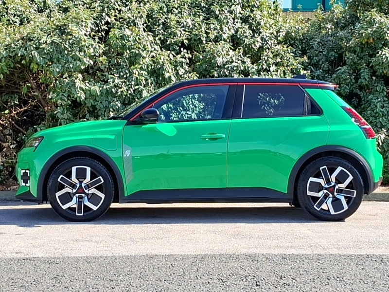 Renault 5 E-Tech 110Kw Techno Comfort Range 52Kwh Green #4