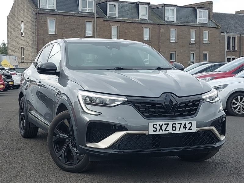 Renault Arkana 1.6 E-tech Full Hybrid 145 Engineered Grey