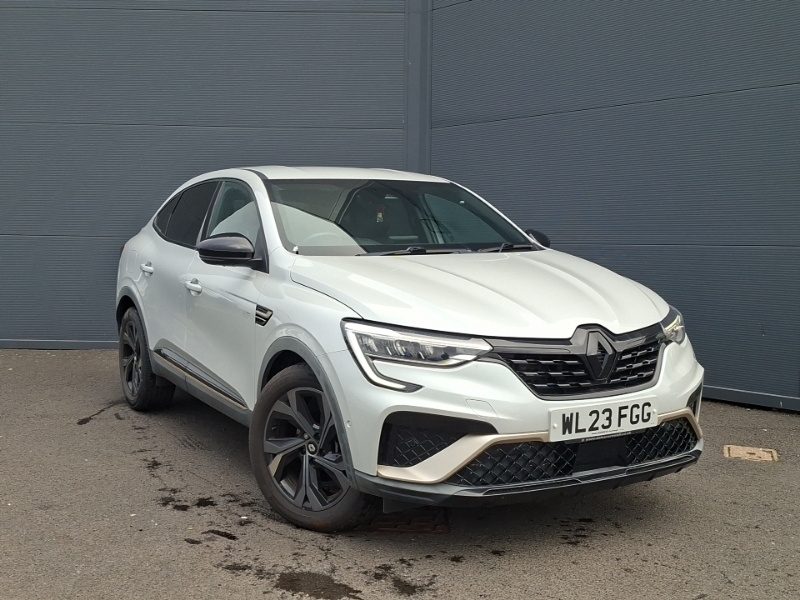 Renault Arkana 1.6 E-tech Full Hybrid 145 Engineered White