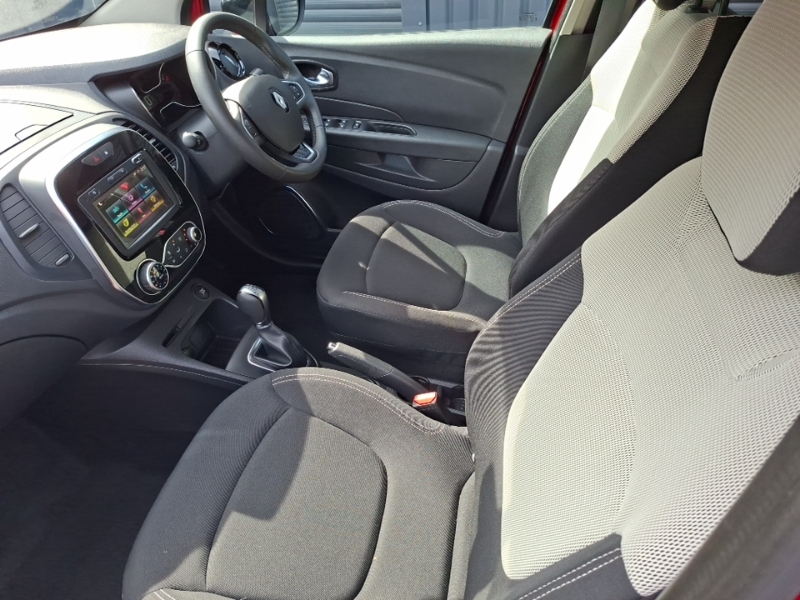 Renault Captur 1.3 Tce 150 Iconic Edc Red #5