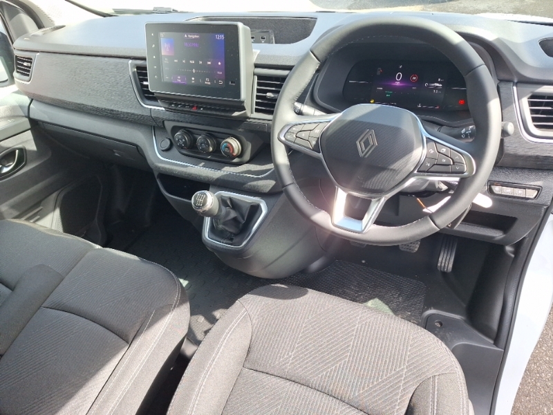 Renault Trafic Sl30 Blue Dci 150 Extra Safety Van White #3