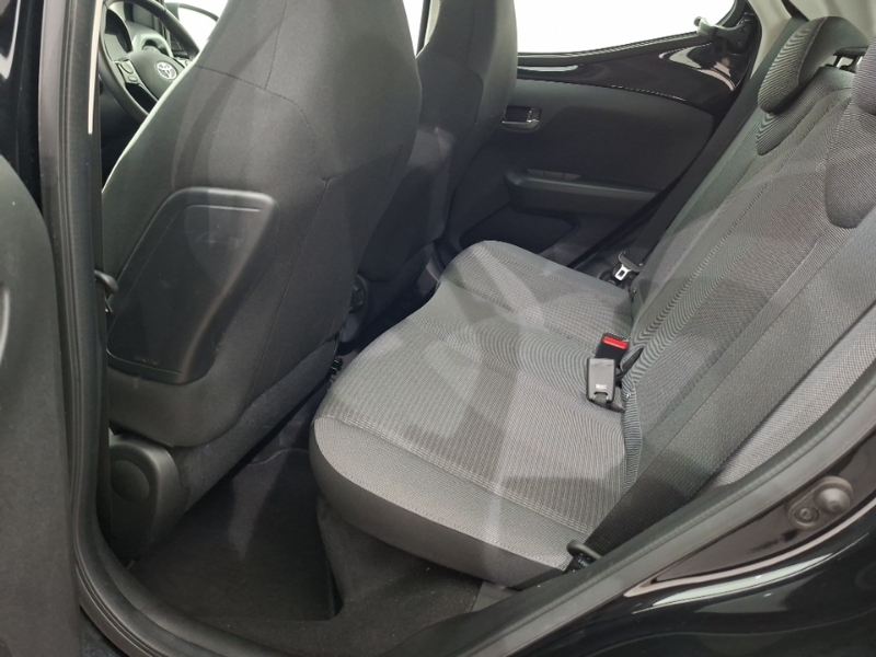 Toyota Aygo 1.0 Vvt-i X-play Tss Black #6