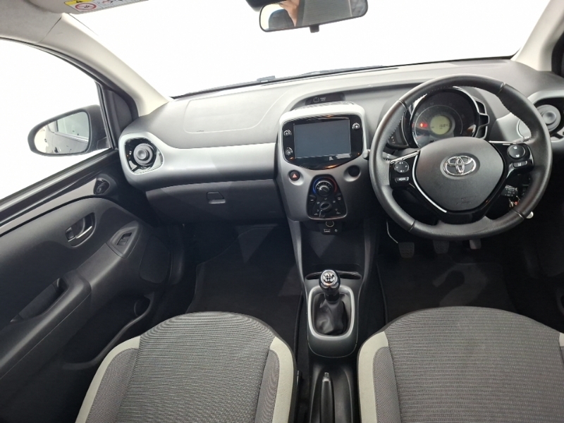 Toyota Aygo 1.0 Vvt-i X-play Tss Black #3