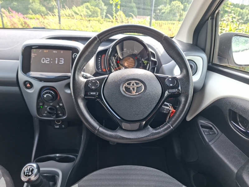 Toyota Aygo Vvt-i X-trend Hatchback Red #8