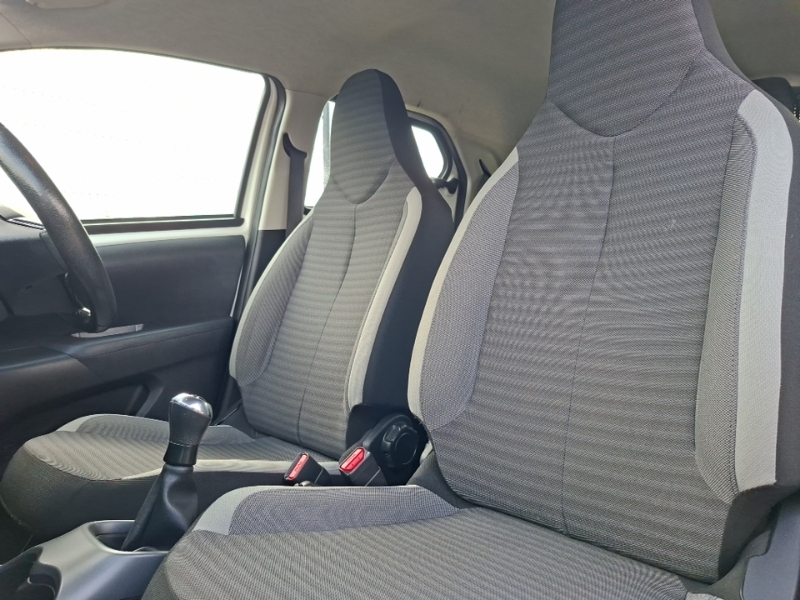 Toyota Aygo Vvt-i X-trend Hatchback Red #5