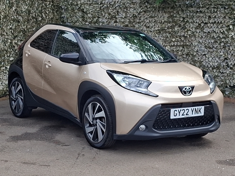 Toyota Aygo X 1.0 Vvt-i Edge Beige