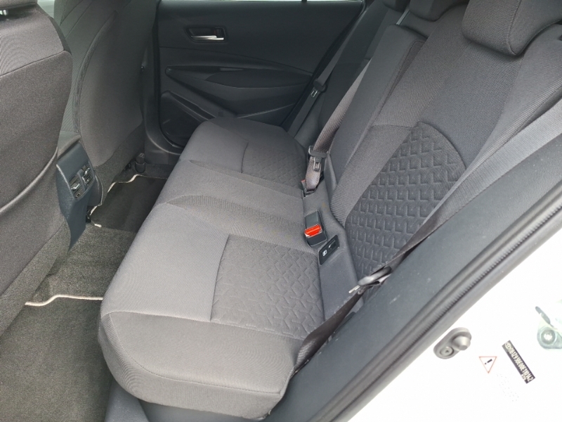 Toyota Corolla 1.8 Vvt-i Hybrid Icon Tech Cvt White #6