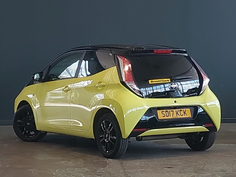 Toyota Aygo 1.0 Vvt-i X-cite 3 Yellow #2