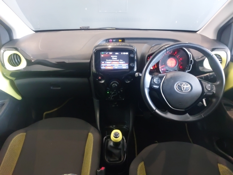 Toyota Aygo 1.0 Vvt-i X-cite 3 Yellow #3