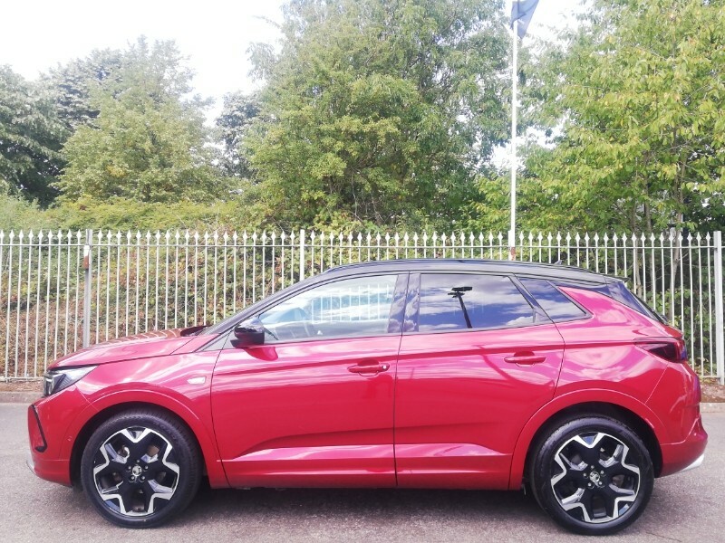 Vauxhall Grandland 1.2 Turbo Ultimate Red #4