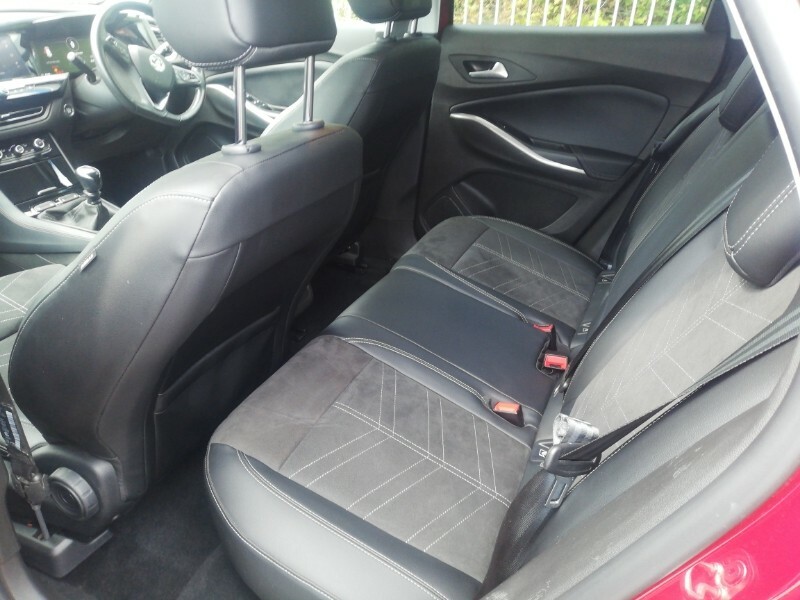 Vauxhall Grandland 1.2 Turbo Ultimate Red #6