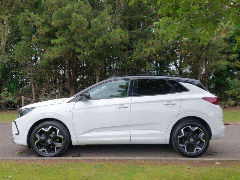 Vauxhall Grandland 1.2 Turbo Ultimate White #4