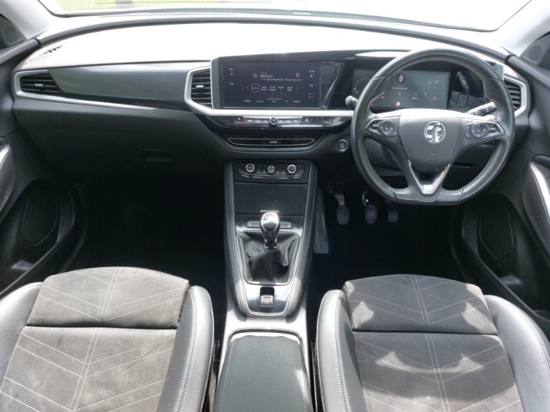 Vauxhall Grandland 1.2 Turbo Ultimate White #3