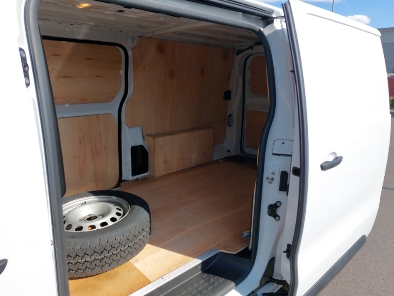 Vauxhall Vivaro 2900 1.5D 100Ps Prime H1 Van White #6