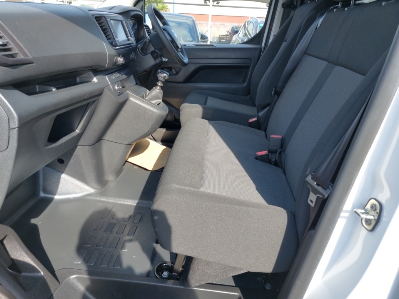 Vauxhall Vivaro 2900 1.5D 100Ps Prime H1 Van White #5