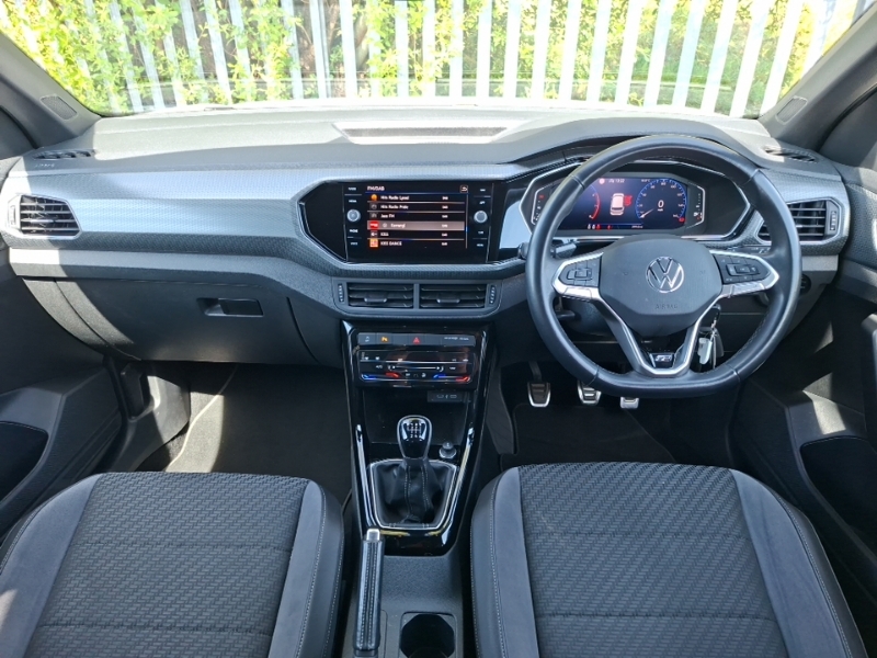 Volkswagen T-Cross 1.0 Tsi 110 R-line White #3