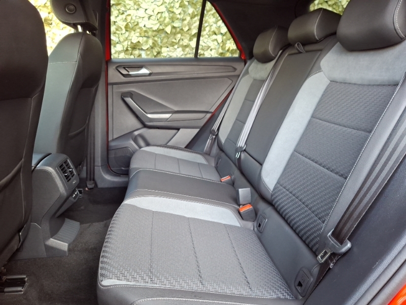 Volkswagen T-Roc 2.0 Tsi 4Motion R-line Dsg Red #6