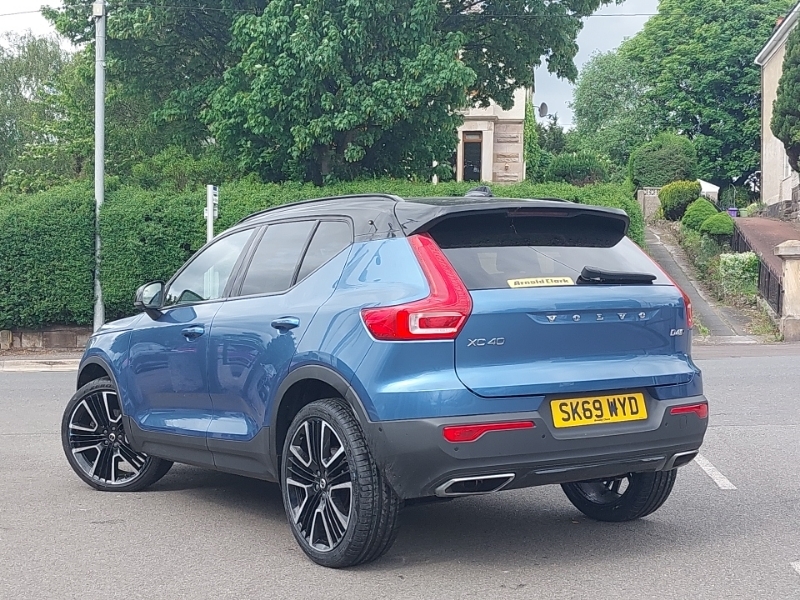 Volvo XC40 2.0 D4 190 R Design Pro Awd Geartronic Blue #2