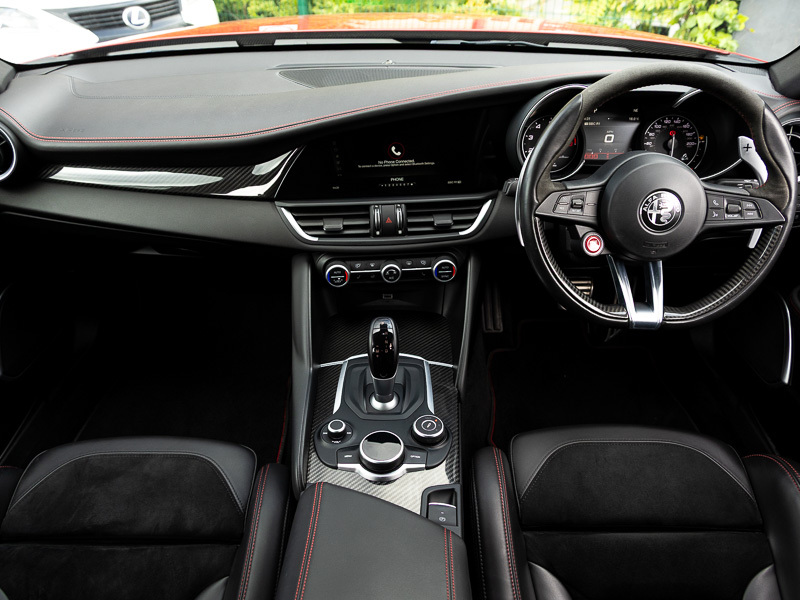 Alfa Romeo Giulia 2.9 V6 Biturbo Quadrifoglio Red #3