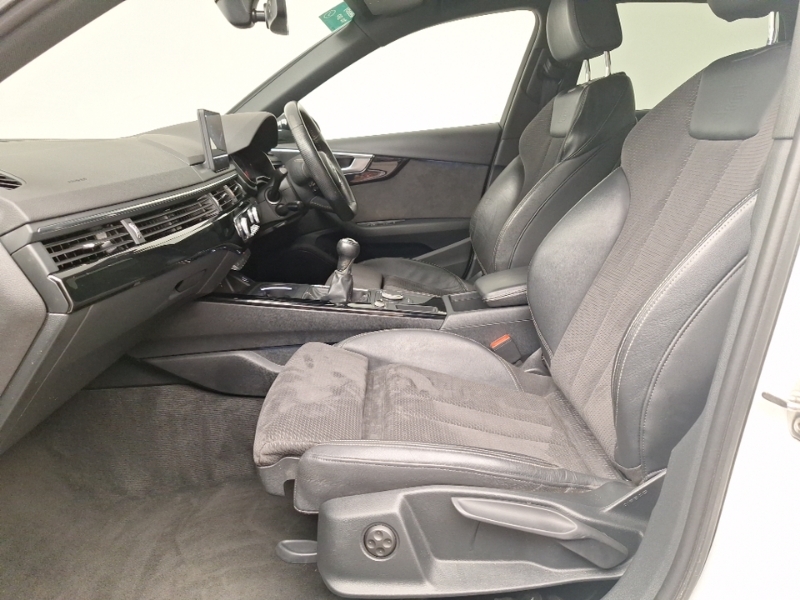 Audi A4 1.4T Fsi Black Edition White #5