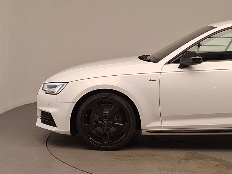 Audi A4 2.0 Tfsi 190 Black Edition S Tronic 19In Alloy Black #19