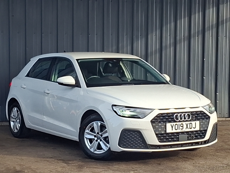 Audi A1 30 Tfsi Se White