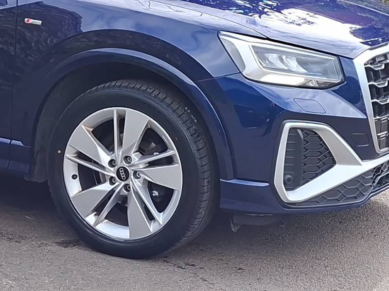 Audi Q2 Audi Estate 35 Tfsi Black Edition S Tronic C White #20
