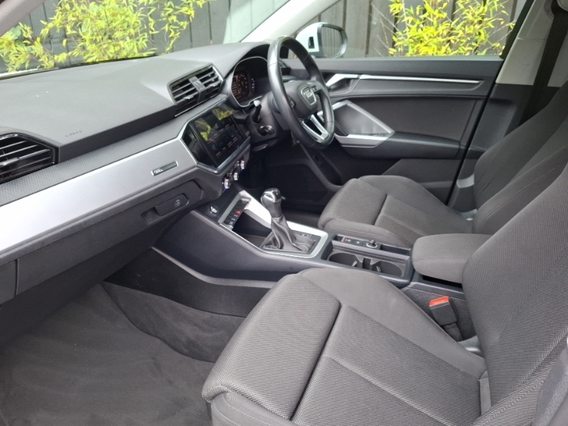 Audi Q3 35 Tfsi Sport S Tronic White #5