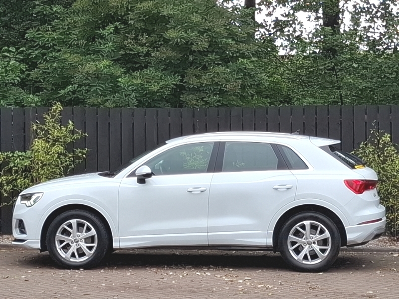 Audi Q3 35 Tfsi Sport S Tronic White #4