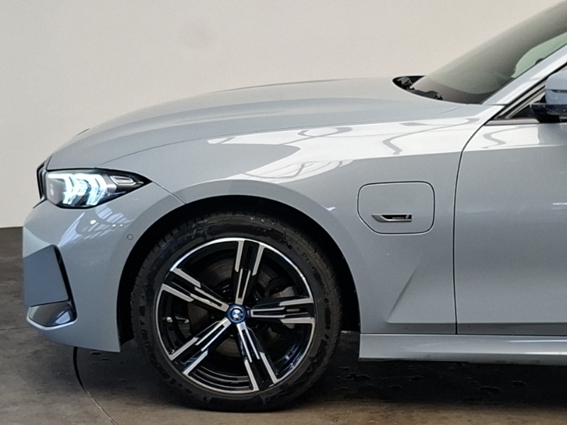 BMW 3 Series 330E Xdrive M Sport Touring Red #19