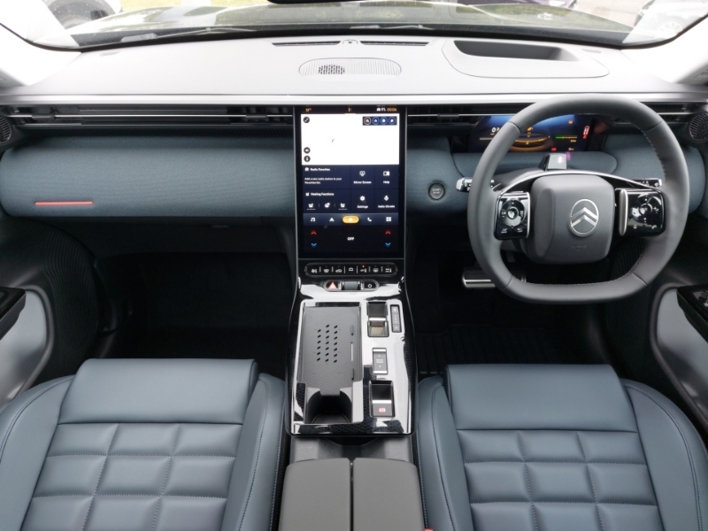Citroen C5 Aircross 1.2 Hybrid 145 Max Black #3